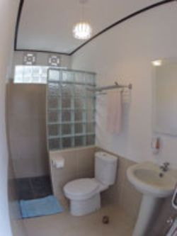 バリ島ダイブマスター留学シャワールーム